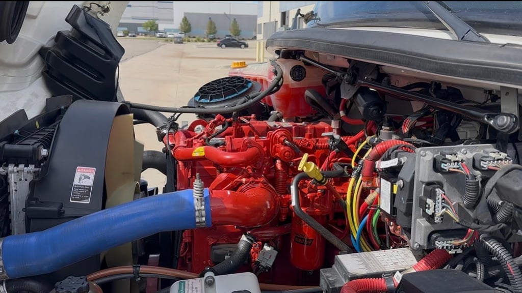 2022 Freightliner M2 106 in Denver, CO — photo 5