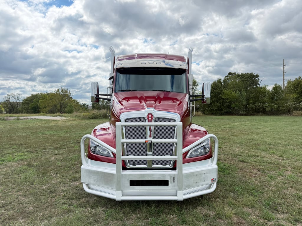 2026 Kenworth T680 in Joplin, MO — photo 7