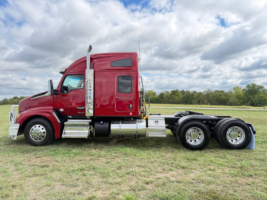 2026 Kenworth T680 in Joplin, MO — photo 5