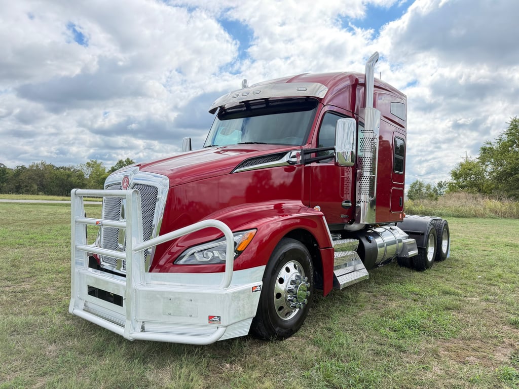 2026 Kenworth T680 in Joplin, MO — photo 6