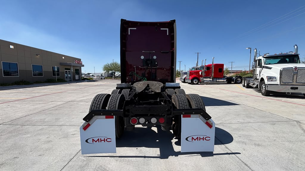2022 Kenworth T680 in El Paso, TX — photo 5