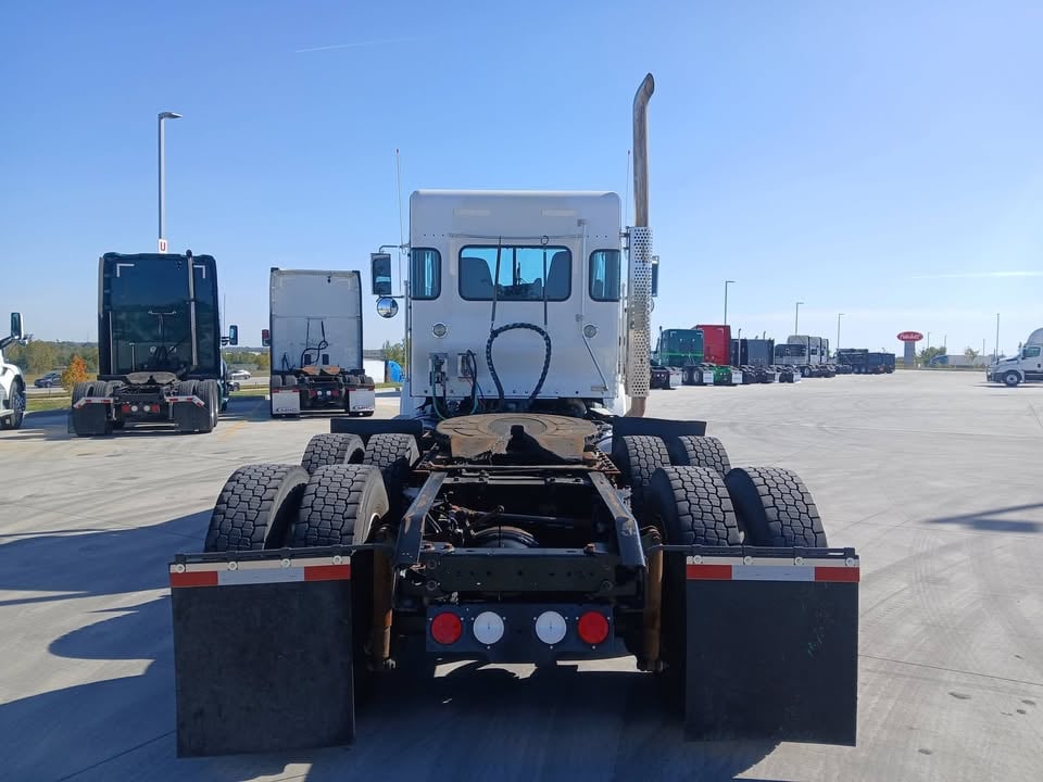 2018 Kenworth T800 in Des Moines — photo 5