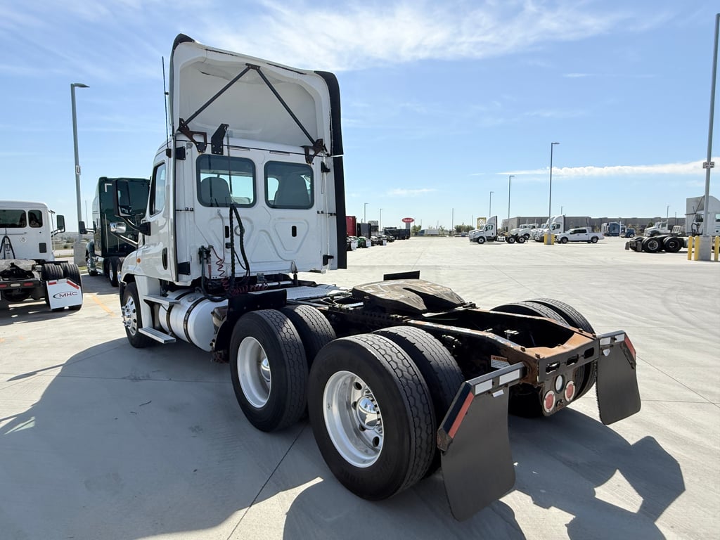 2018 Freightliner in Des Moines — photo 5