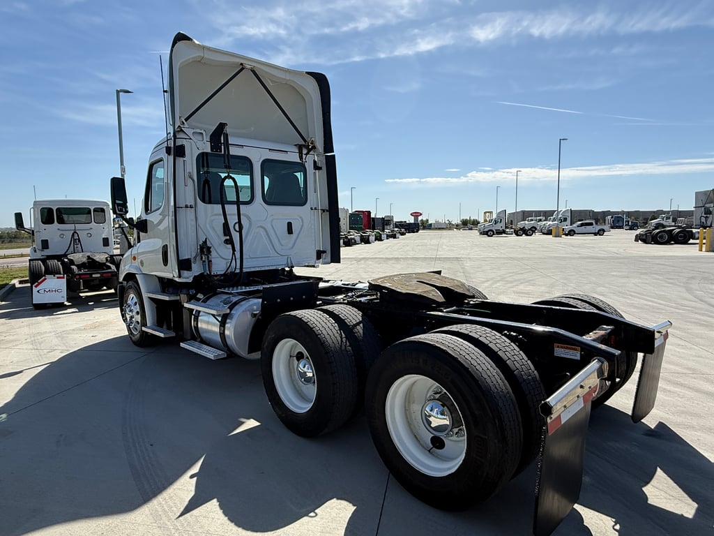 2019 Freightliner in Des Moines — photo 5