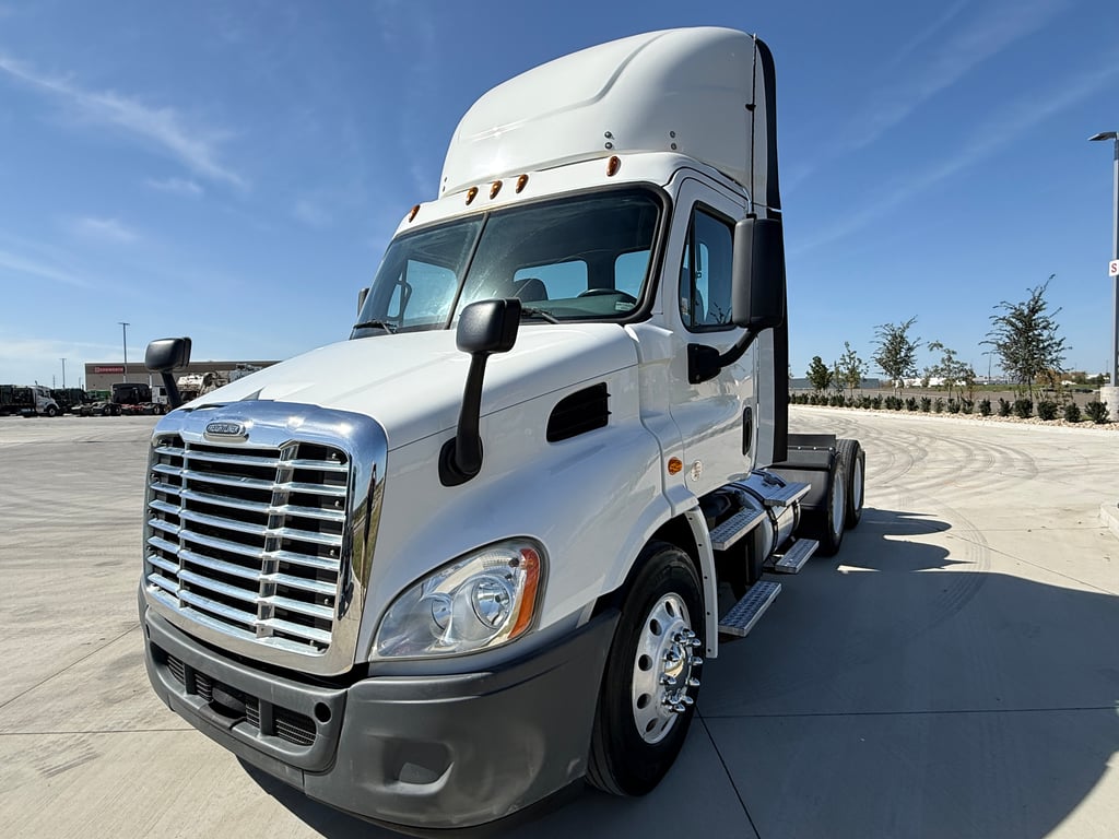 2019 Freightliner in Des Moines — photo 7