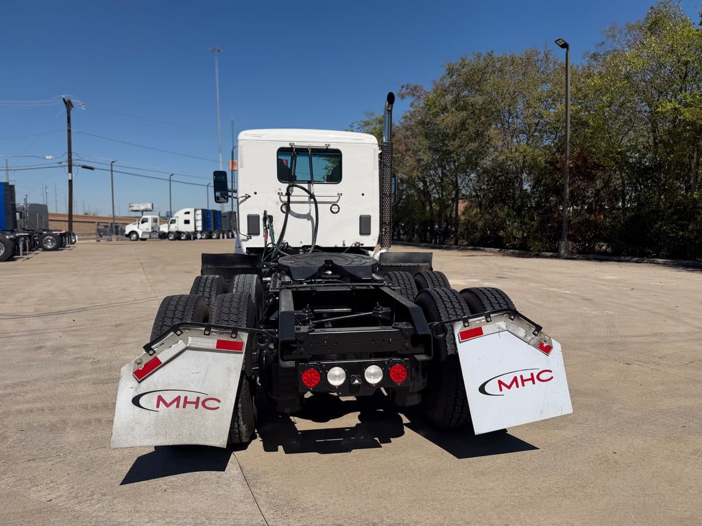 2022 Kenworth T880 in Fort Worth, TX — photo 5