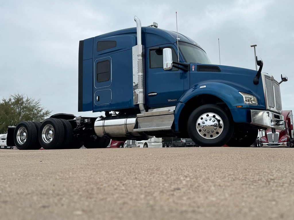 2019 Kenworth T880 in Dallas, TX