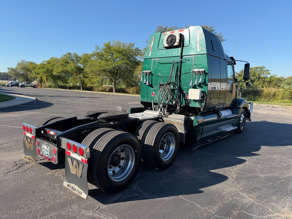 2017 Western Star 5700XE in Kansas City, MO — photo 6