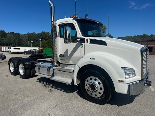 2024 Kenworth T880 in Chattanooga, TN