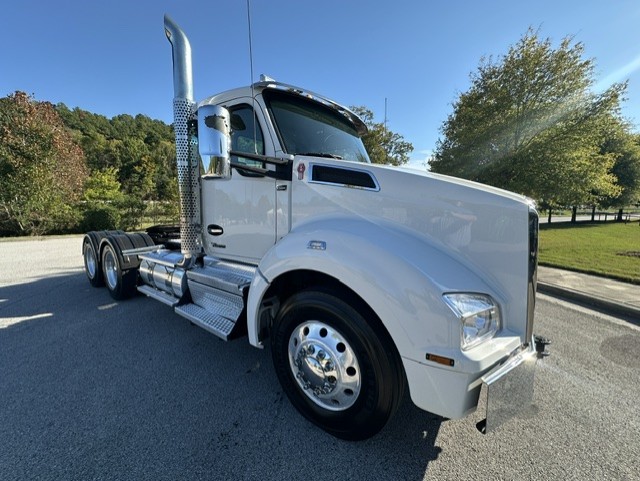 2025 Kenworth T880 in Chattanooga, TN