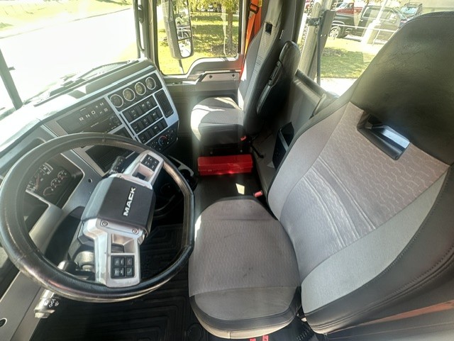 2023 Mack in Chattanooga, TN — photo 3