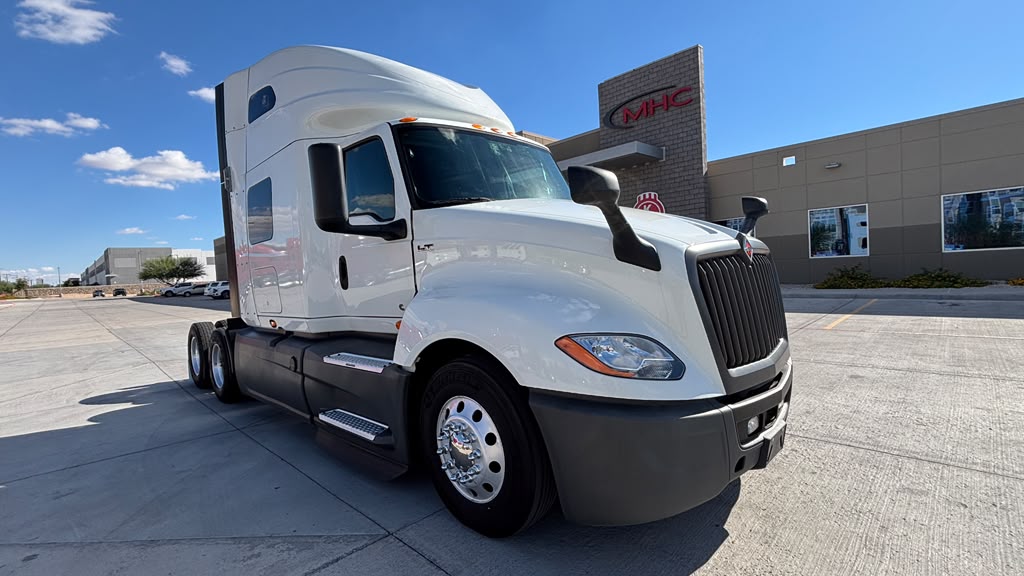 2021 International LT in El Paso, TX