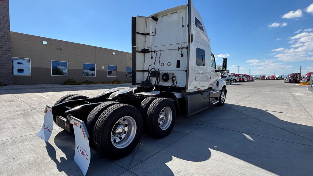 2021 International LT in El Paso, TX — photo 4
