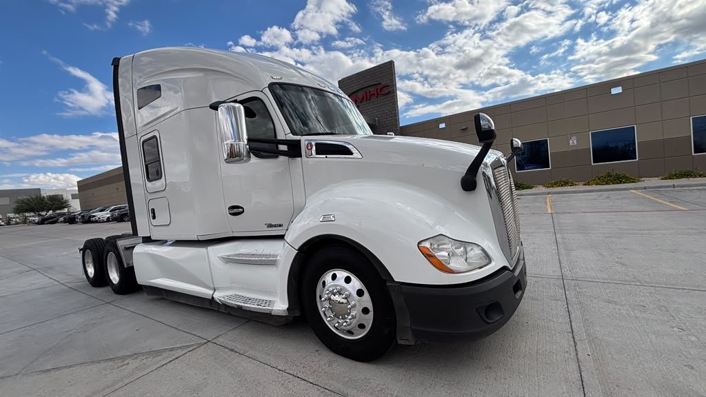 2022 Kenworth T680