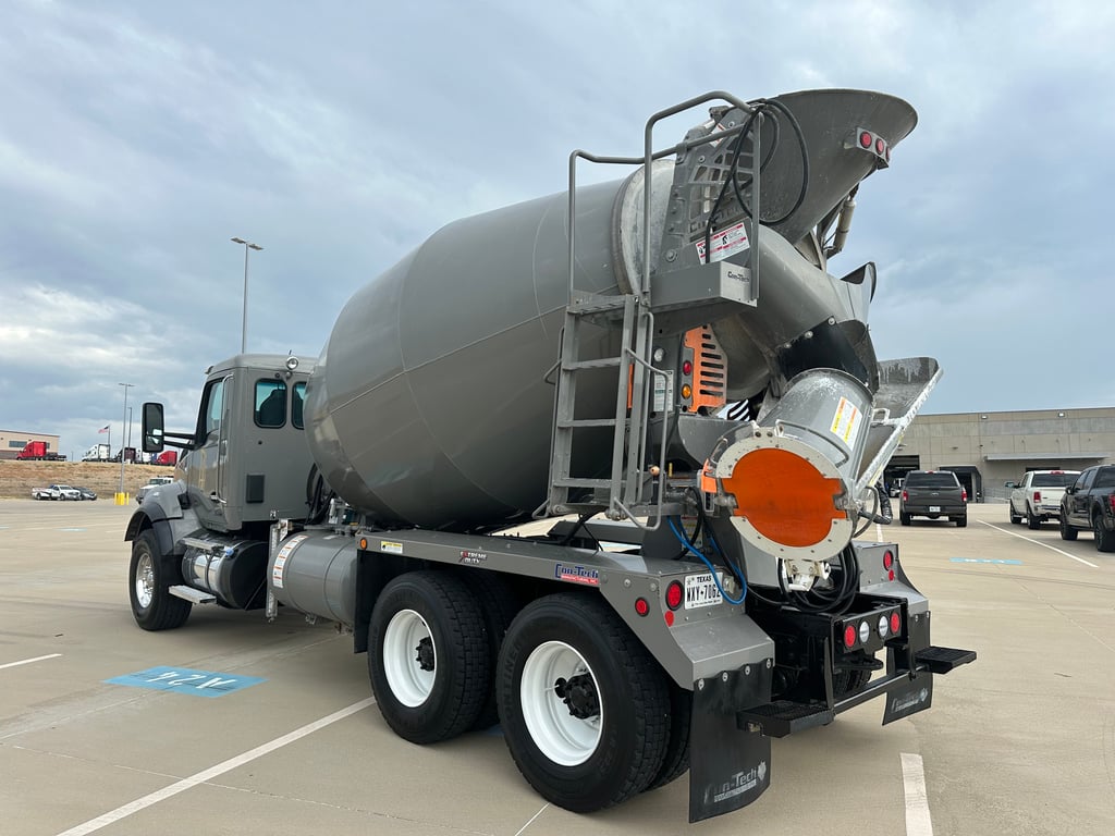 2026 Kenworth T880 in Fort Worth, TX — photo 5