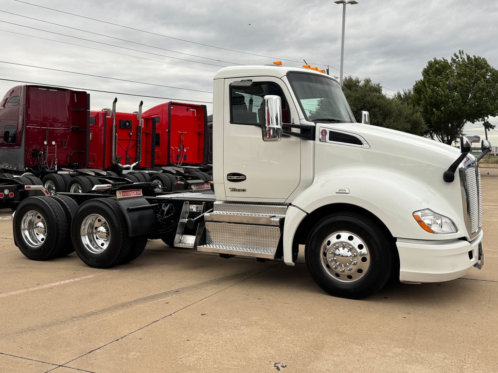 2022 Kenworth T680 in Dallas, TX