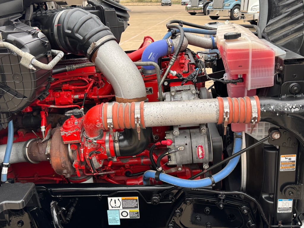 2022 Kenworth T680 in Dallas, TX — photo 7