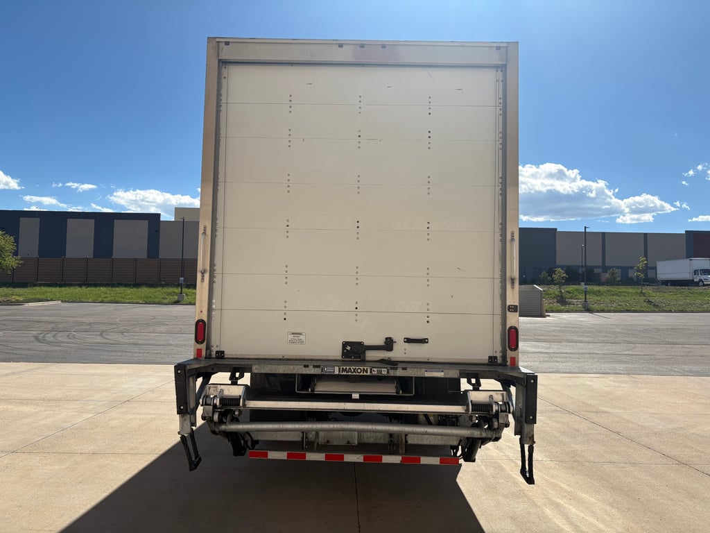 2022 Freightliner M2 106 in Denver, CO — photo 5