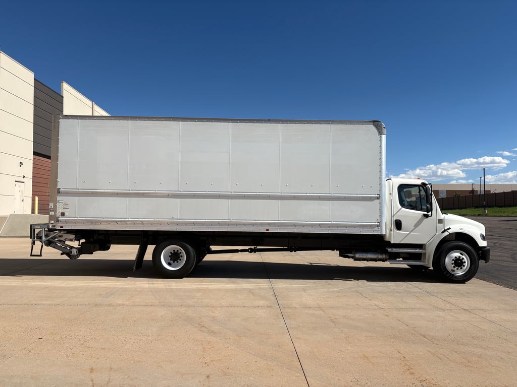 2022 Freightliner M2 106 in Denver, CO — photo 8