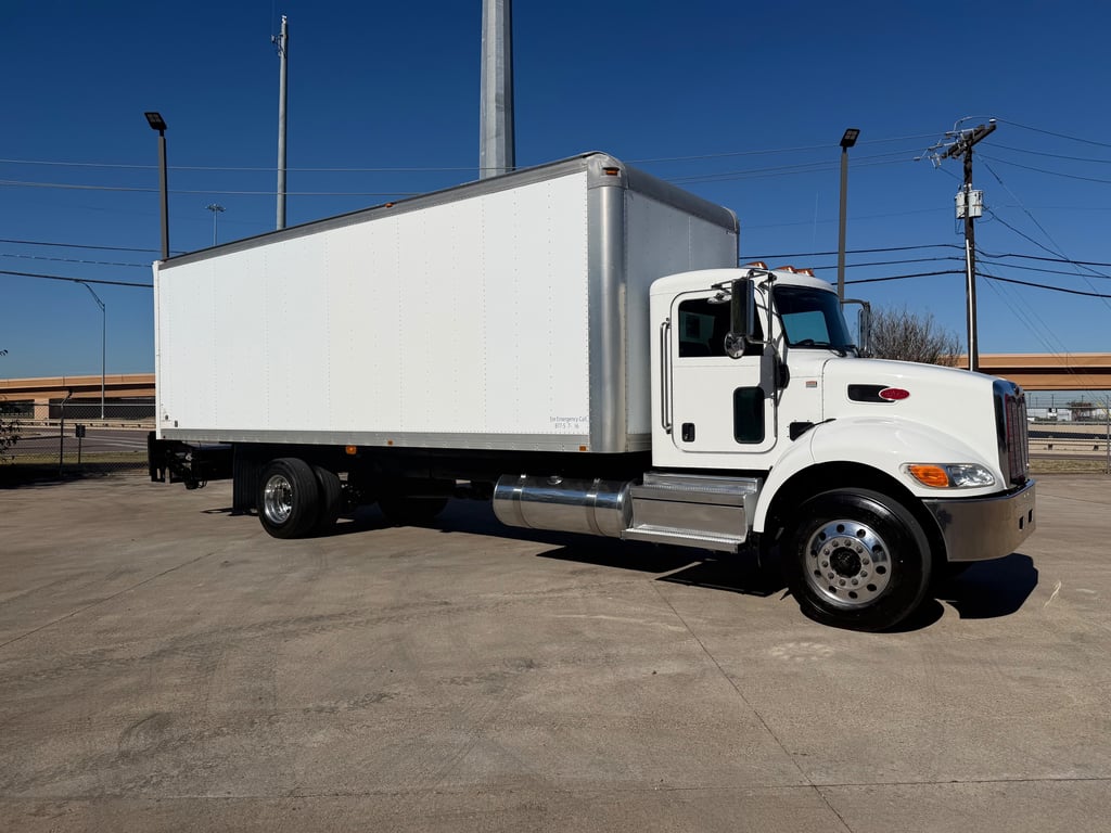 2020 Peterbilt 337 in Fort Worth, TX — photo 8