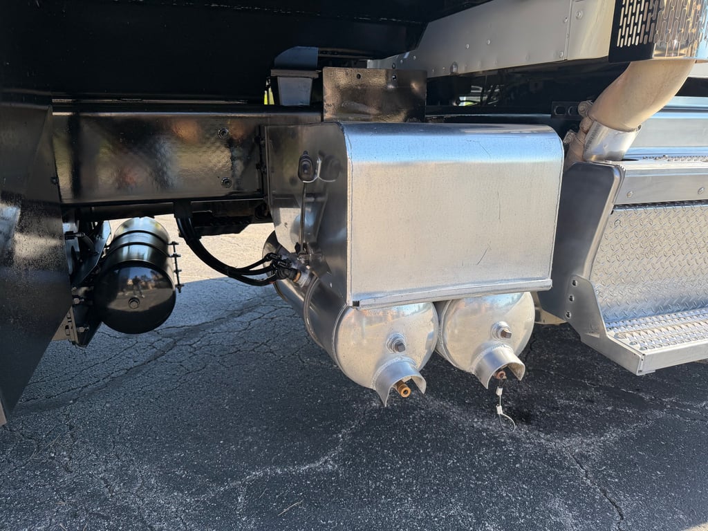 2023 Peterbilt 567 in Kansas City, MO — photo 5