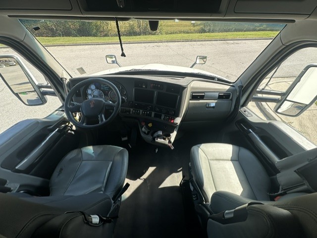 2020 Kenworth T680 in Chattanooga, TN — photo 3