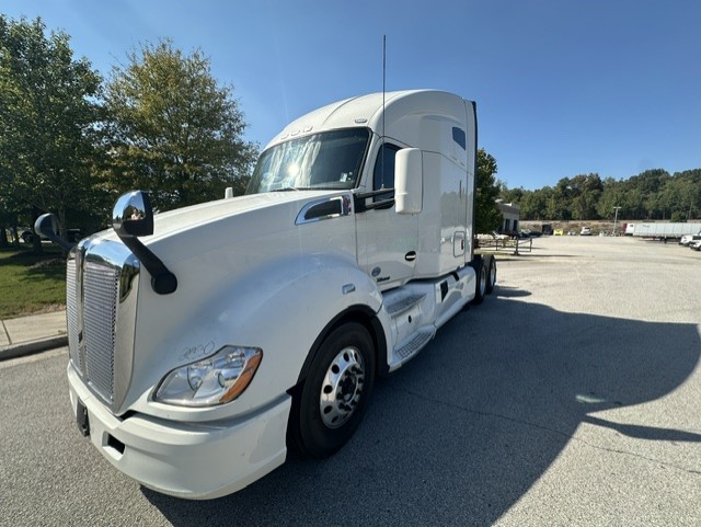 2020 Kenworth T680 in Chattanooga, TN — photo 2