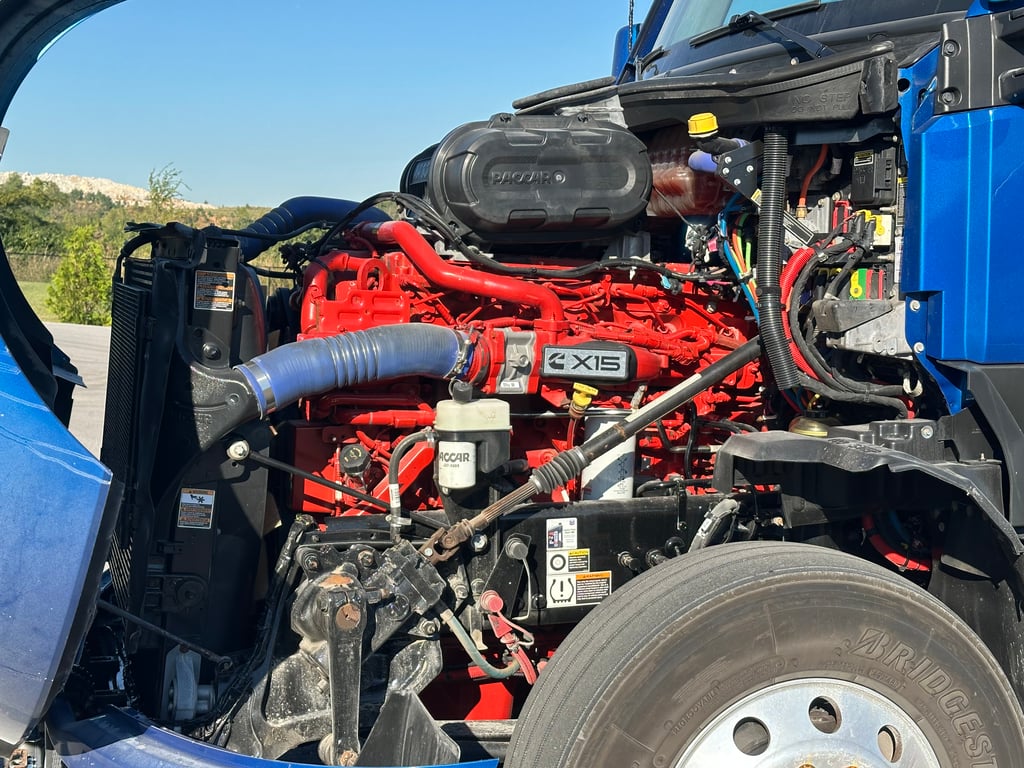 2023 Kenworth T680 in Springdale, AR — photo 6