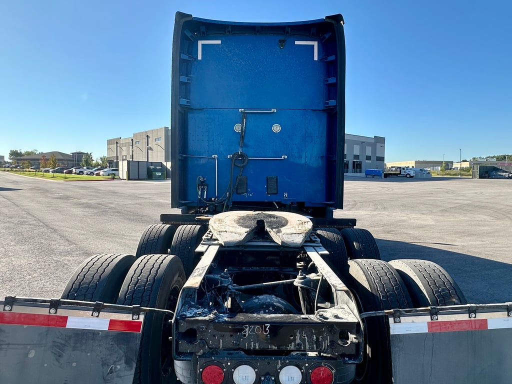 2023 Kenworth T680 in Springdale, AR — photo 5