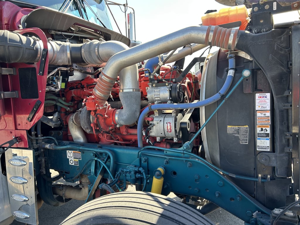 2024 Kenworth W900 in Springdale, AR — photo 6