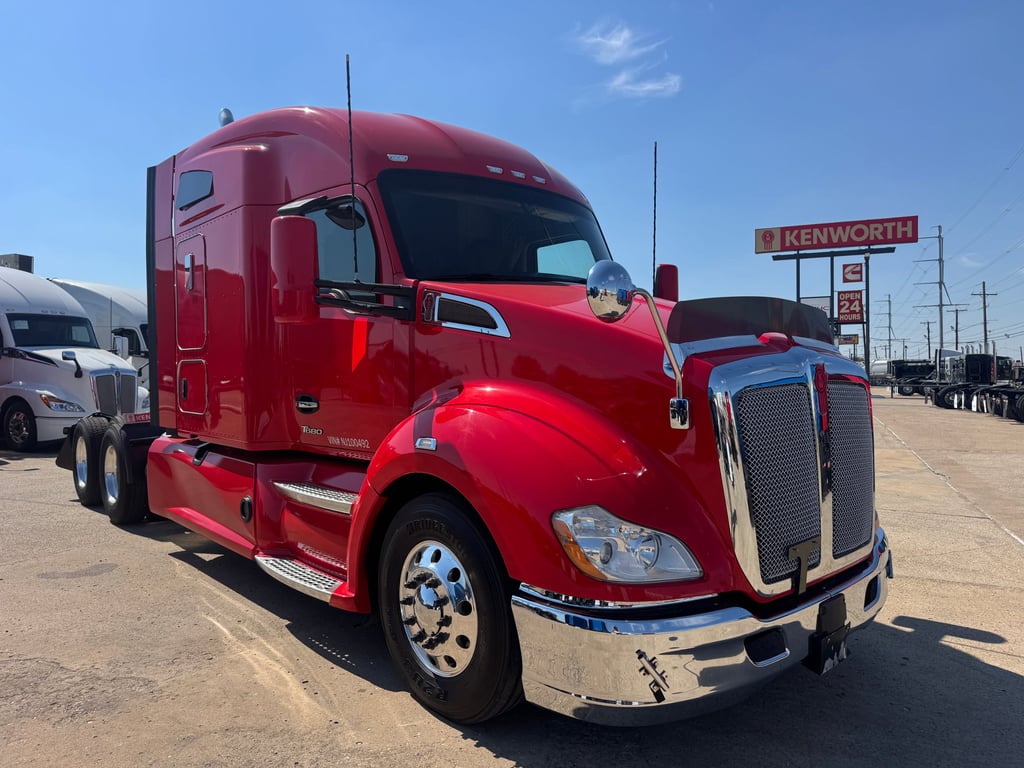 2022 Kenworth T680 in Dallas, TX — photo 7