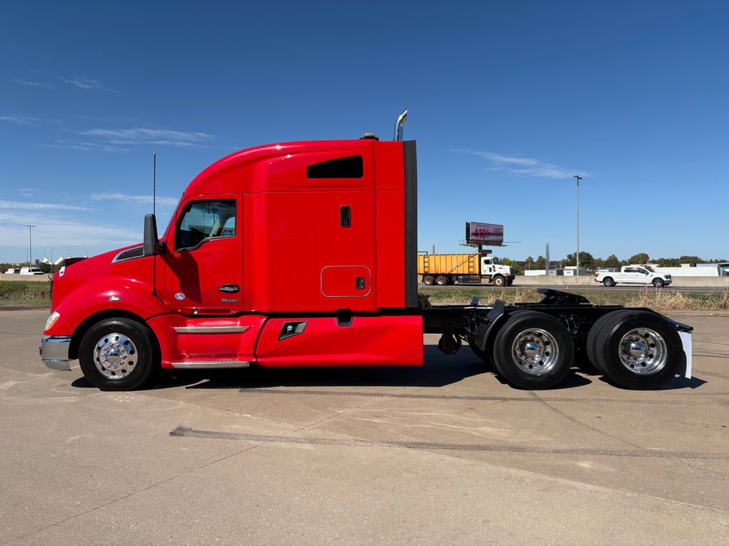 2022 Kenworth T680 in Oklahoma City, OK — photo 7