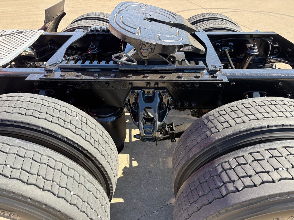 2022 Kenworth T680 in Oklahoma City, OK — photo 3