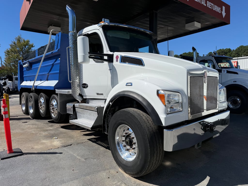 2022 Kenworth T880 in Raleigh, NC