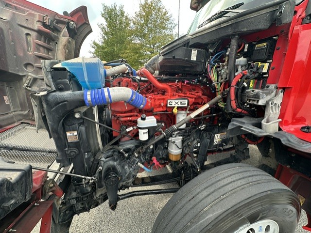 2024 Kenworth T880 in Chattanooga, TN — photo 6