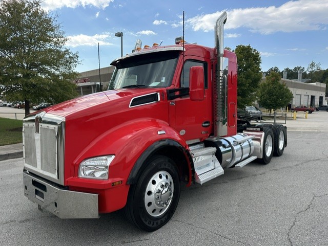 2024 Kenworth T880 in Chattanooga, TN — photo 2