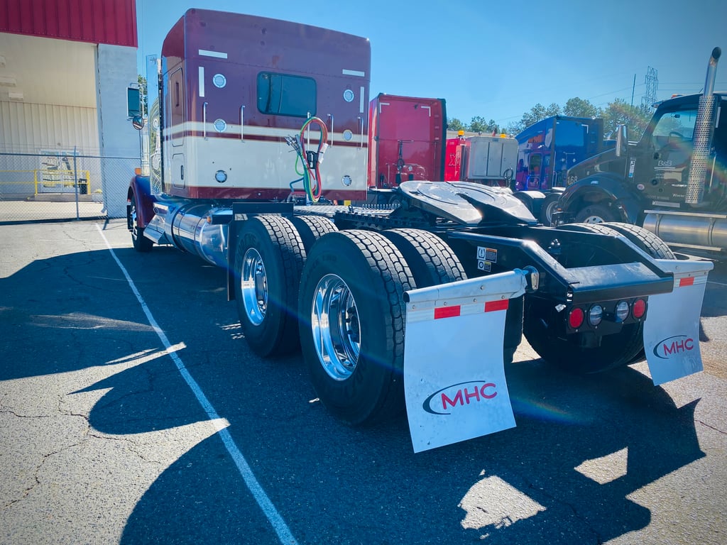 2027 Kenworth W900 in Concord, NC — photo 4
