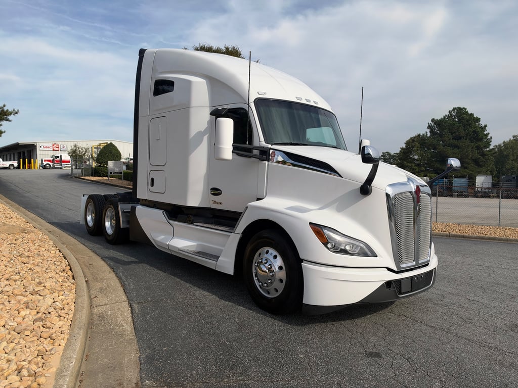 2023 Kenworth T680 in Atlanta