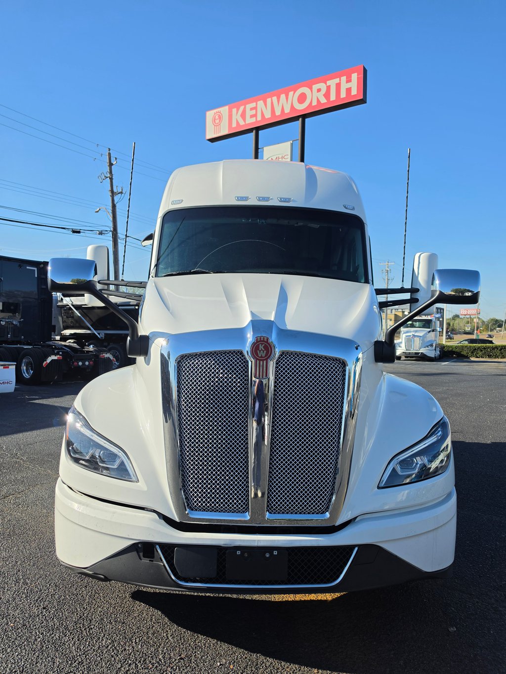 2023 Kenworth T680 in Memphis, TN — photo 7