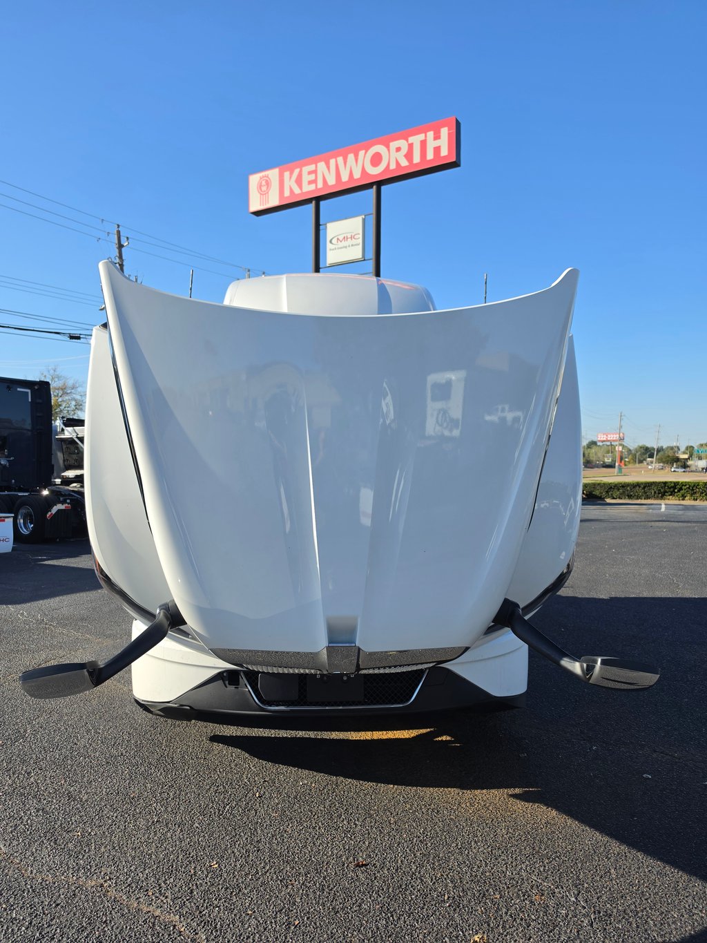 2023 Kenworth T680 in Memphis, TN — photo 8