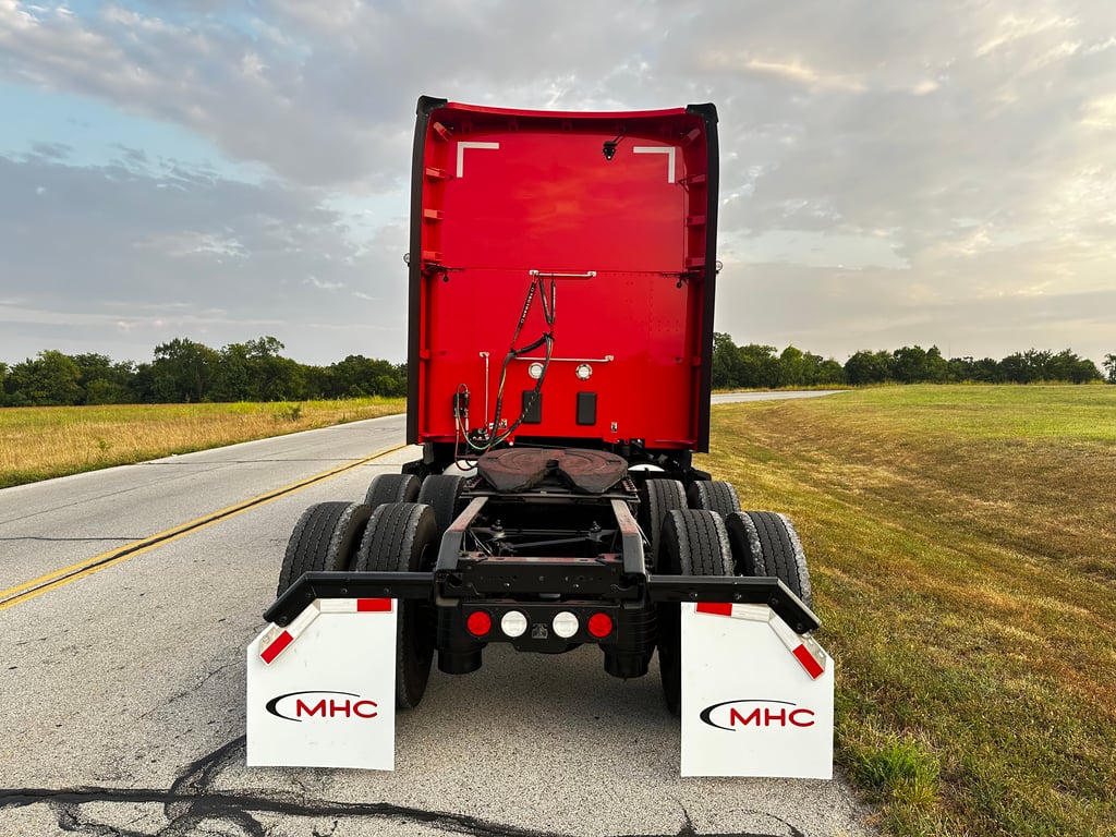 2023 Kenworth T680 in Joplin, MO — photo 8