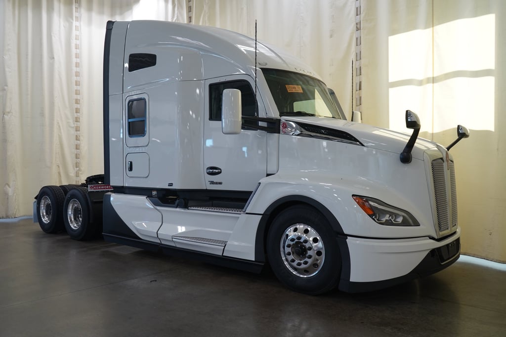2027 Kenworth T680 in El Paso, TX