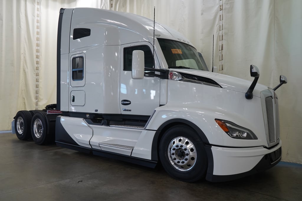 2027 Kenworth T680 in El Paso, TX