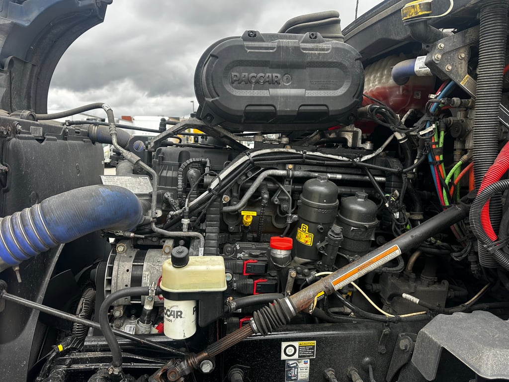 2024 Kenworth T680 in Denver, CO — photo 4