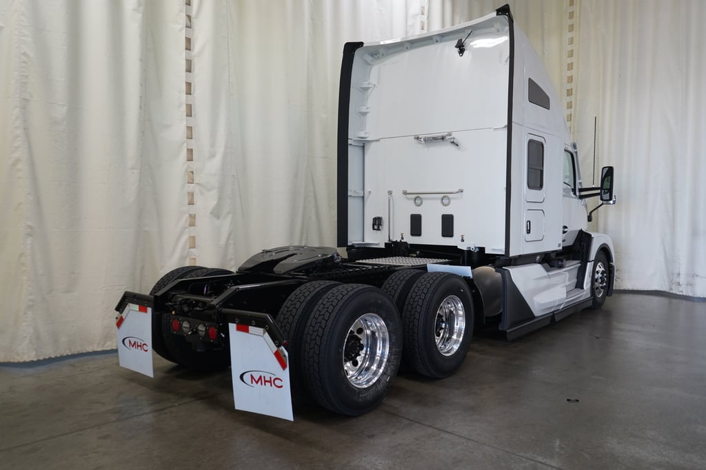 2027 Kenworth T680 in Oklahoma City, OK — photo 4