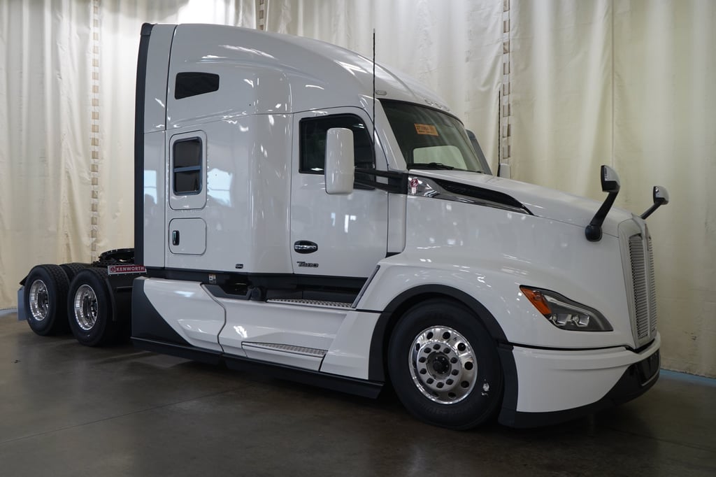 2027 Kenworth T680 in El Paso, TX