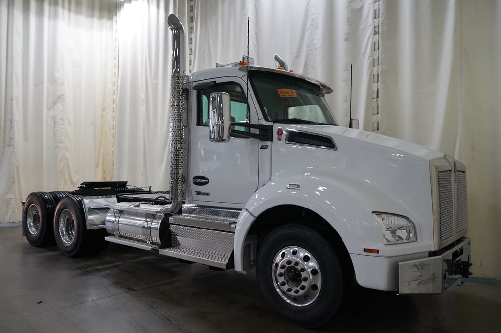 2027 Kenworth T880 in Tulsa, OK