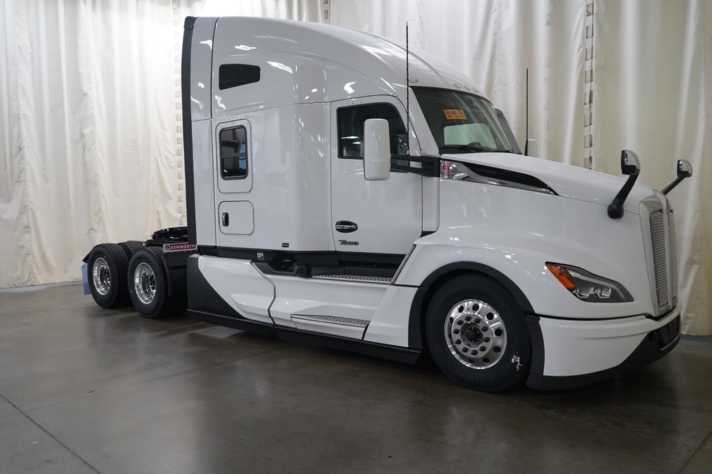 2027 Kenworth T680 in El Paso, TX