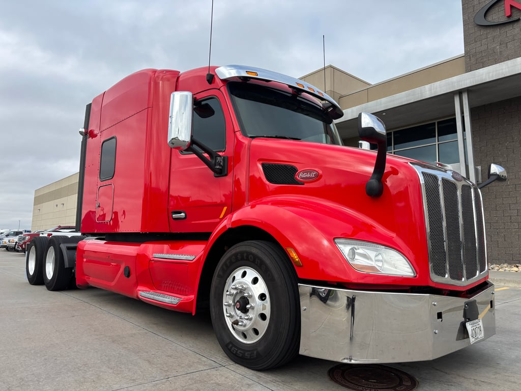 2020 Peterbilt 579 in Omaha, NE