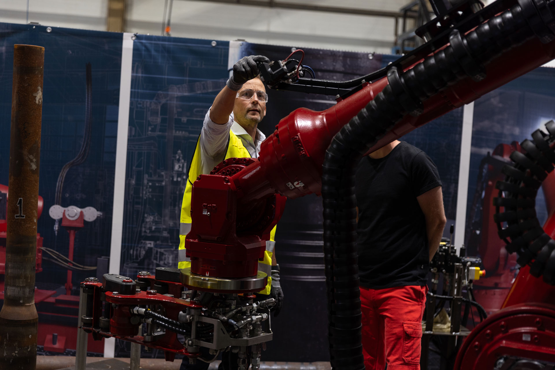 NOV employee handling Rig RTX Robotics